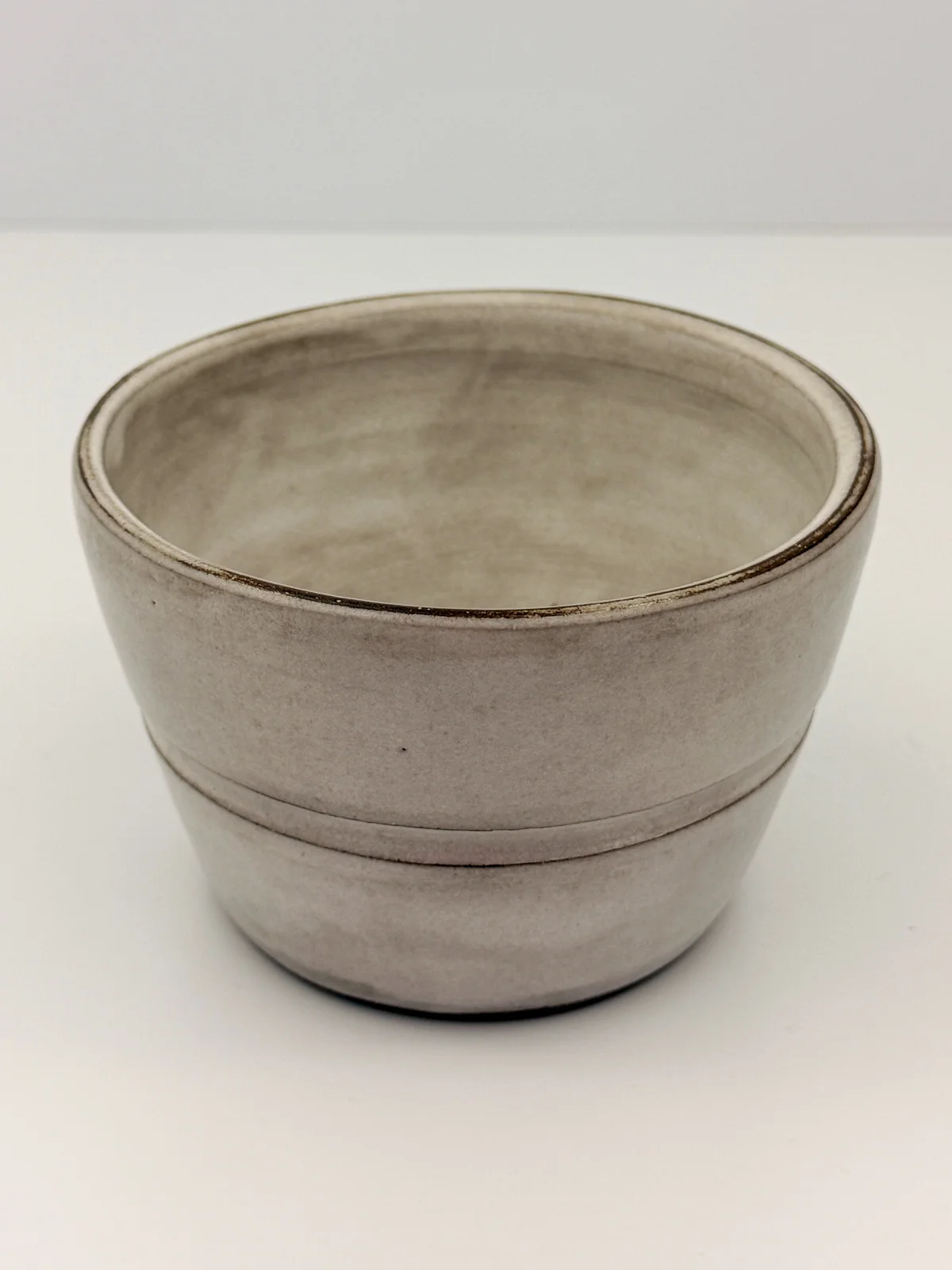 mtvessell_pottery_alabaster_1-2 Full view of a handcrafted ceramic vessel from mtvessell Pottery's Alabaster collection