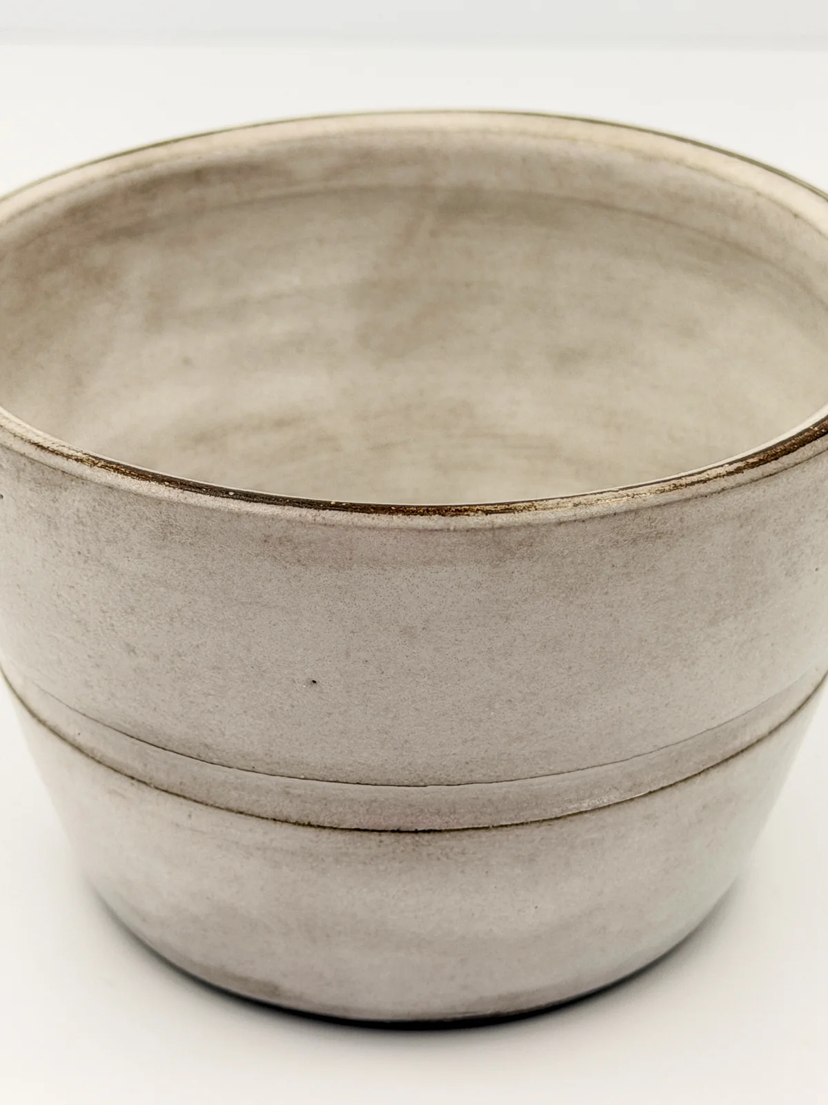 mtvessell_pottery_alabaster_1-3 Full view of a handcrafted ceramic vessel from mtvessell Pottery's Alabaster collection
