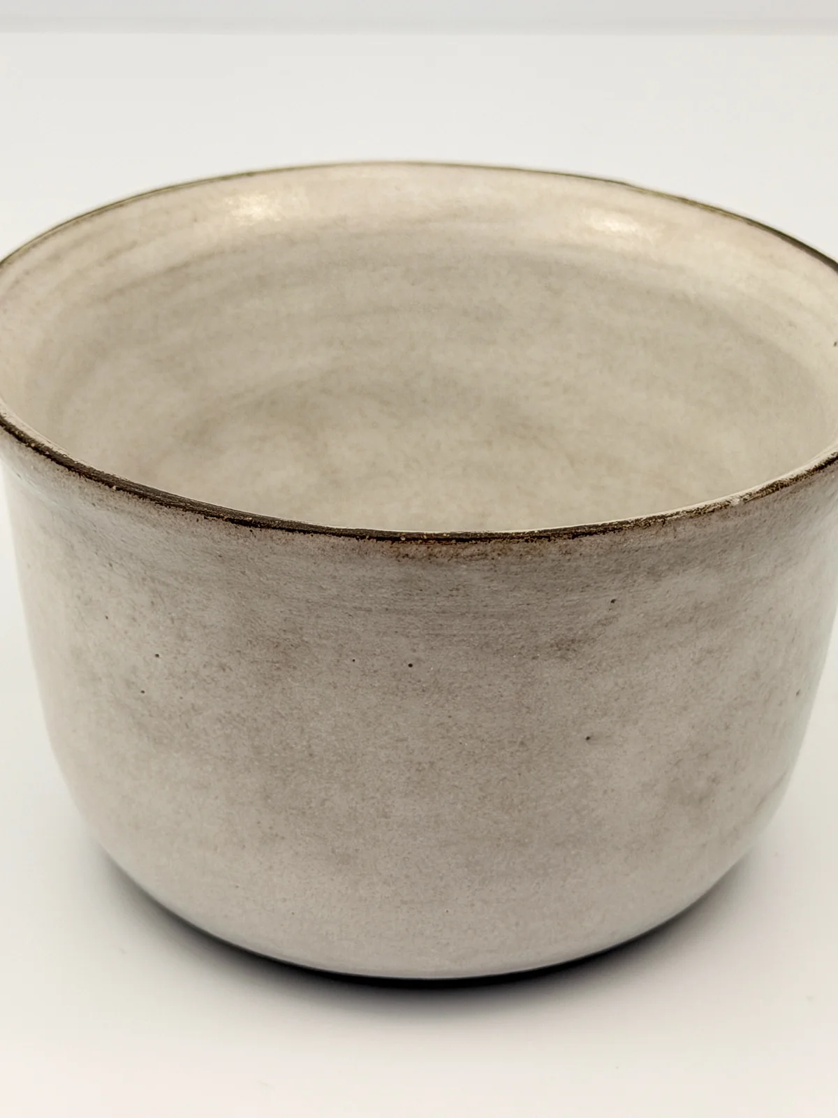 mtvessell_pottery_alabaster_2-1 Full view of a handcrafted ceramic vessel from mtvessell Pottery's Alabaster collection