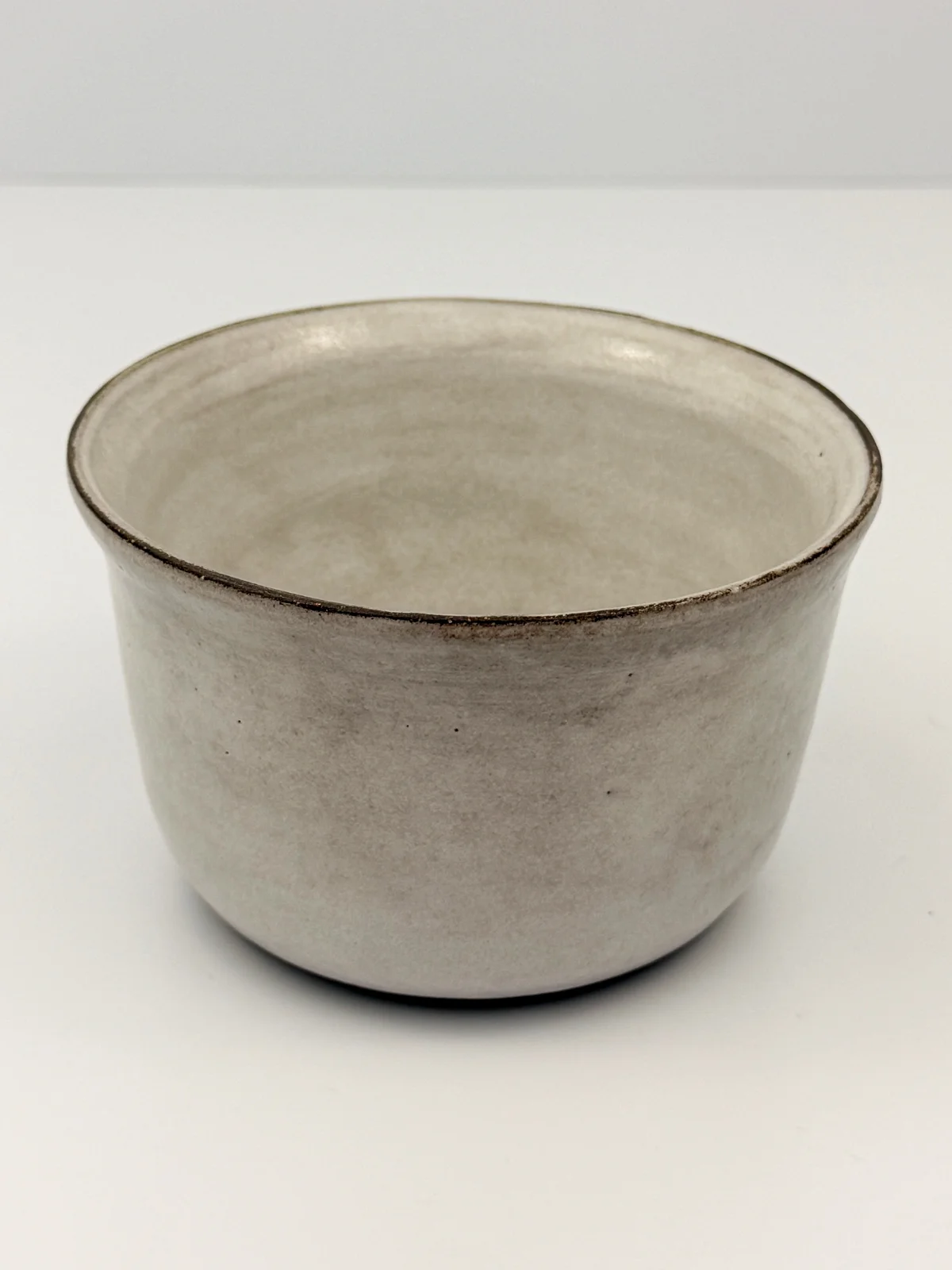 mtvessell_pottery_alabaster_2-2 Full view of a handcrafted ceramic vessel from mtvessell Pottery's Alabaster collection