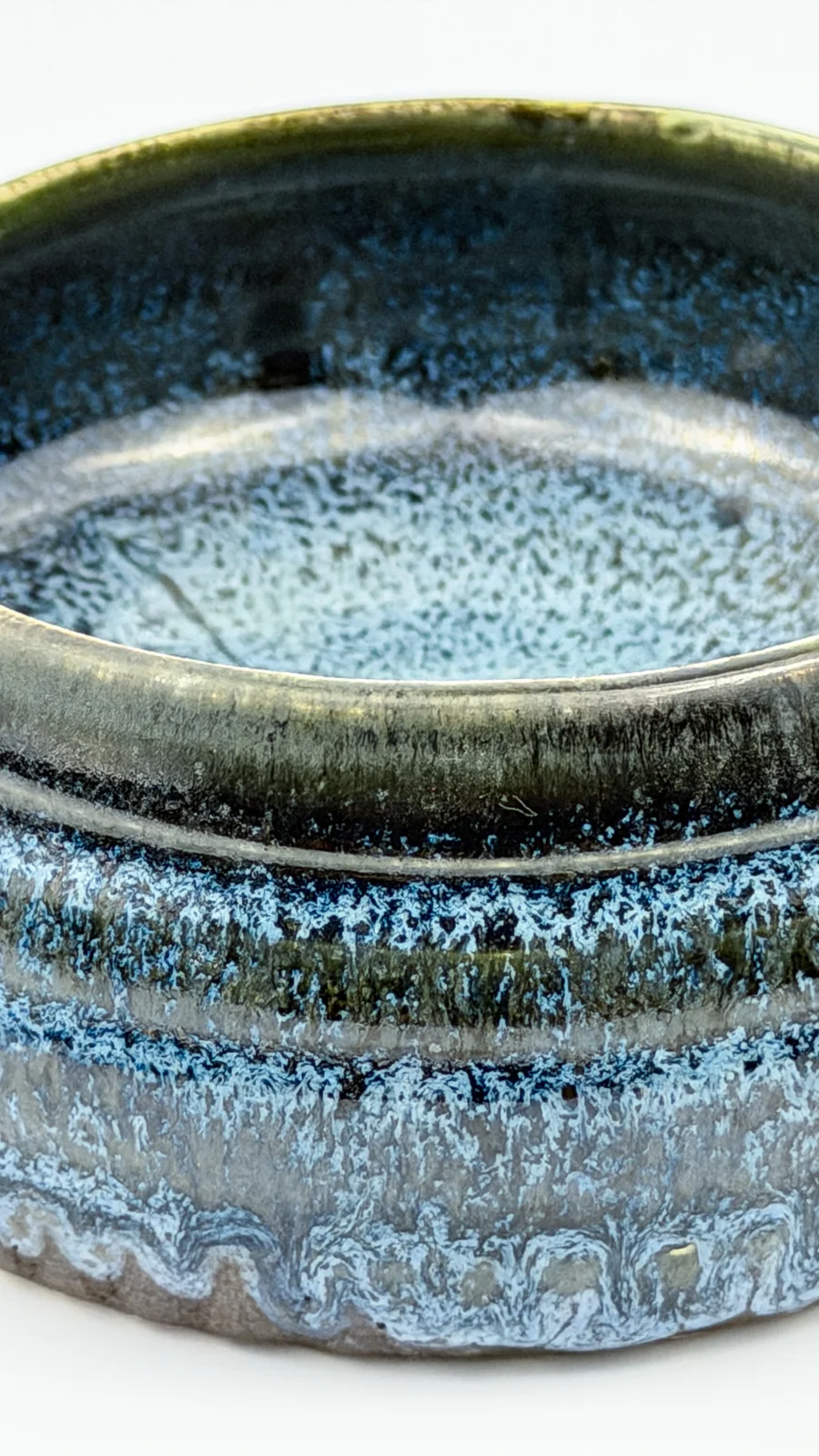 mtvessell_pottery_azure_11-4 Top detail view of a handcrafted ceramic vessel from mtvessell Pottery's Azure collection