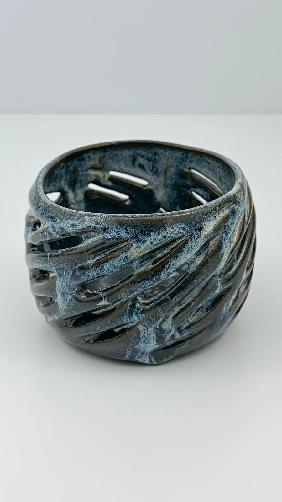 mtvessell_pottery_azure_12-1 Top view of a handcrafted ceramic vessel from mtvessell Pottery's Azure collection