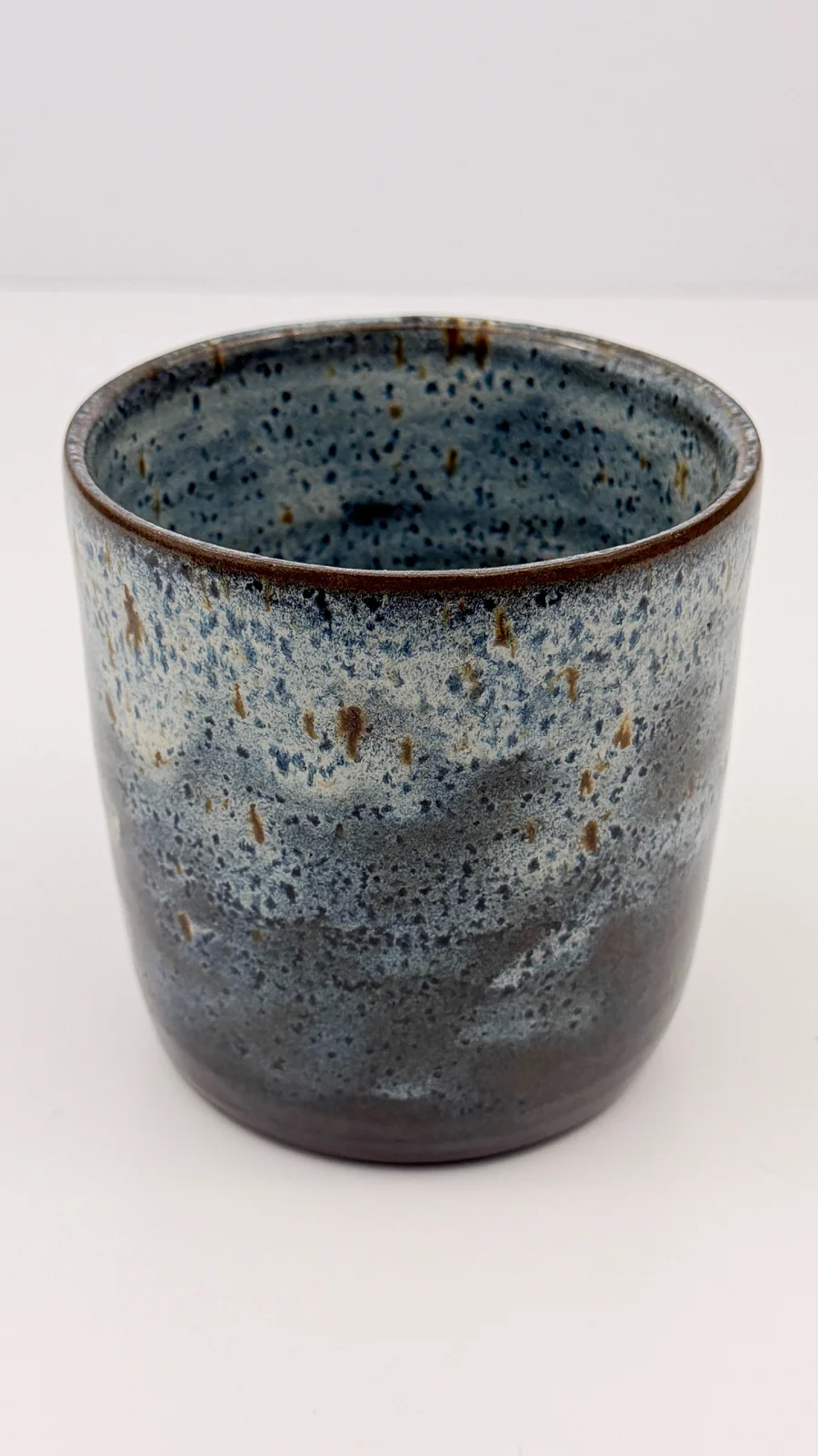 mtvessell_pottery_azure_3-2 Top view of a handcrafted ceramic vessel from mtvessell Pottery's Azure collection