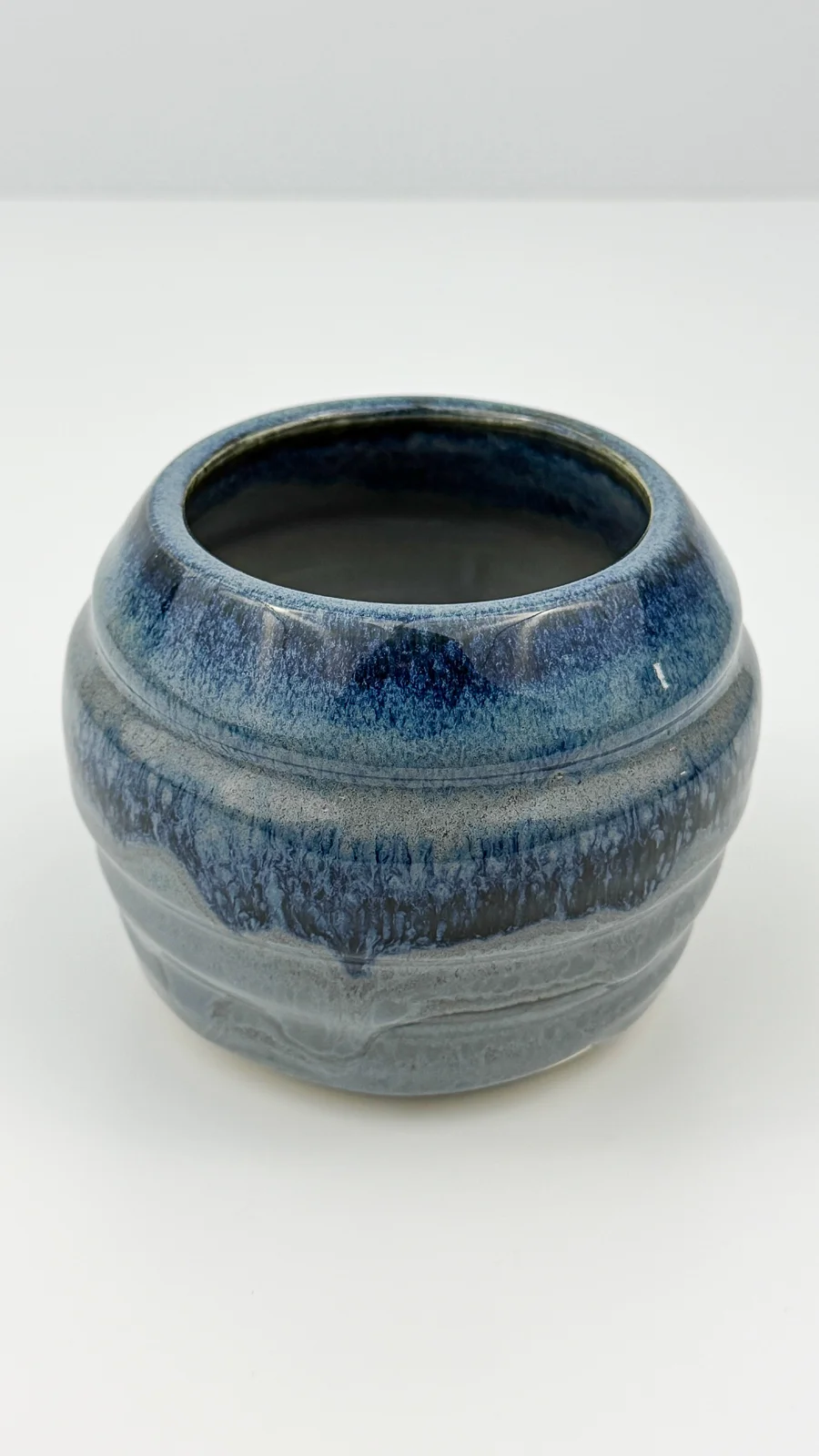 mtvessell_pottery_azure_4-2 Top view of a handcrafted ceramic vessel from mtvessell Pottery's Azure collection