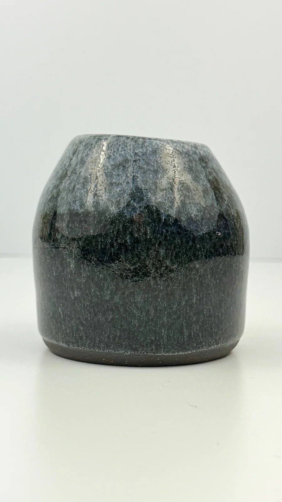 mtvessell_pottery_azure_7-1 Side view of a handcrafted ceramic vessel from mtvessell Pottery's Azure collection