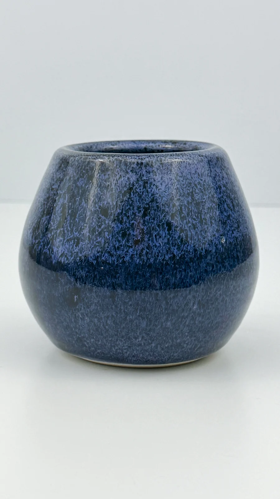 mtvessell_pottery_azure_9-1 Side view of a handcrafted ceramic vessel from mtvessell Pottery's Azure collection