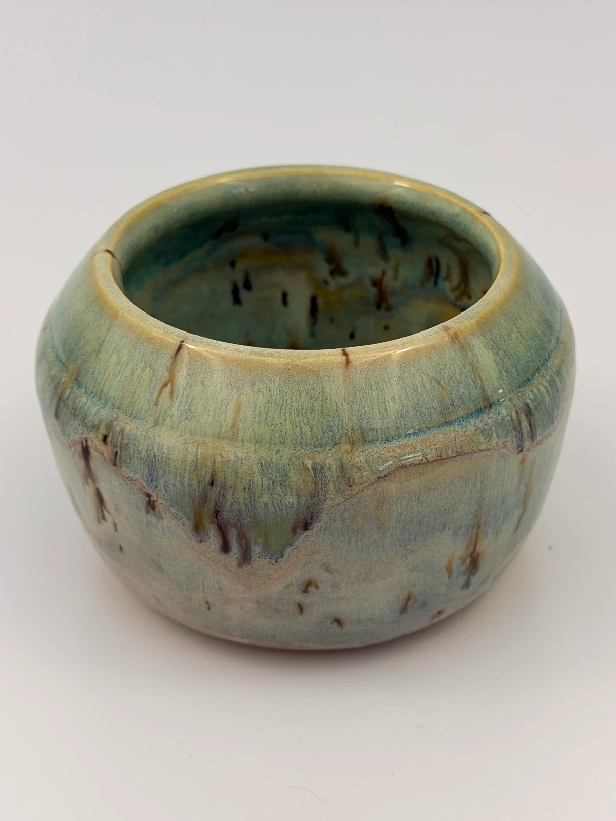 mtvessell_pottery_freckled_2-1