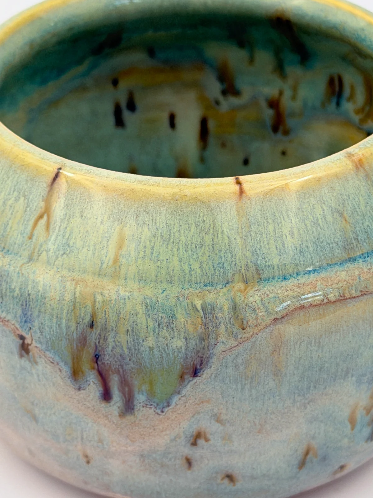 mtvessell_pottery_freckled_2-2