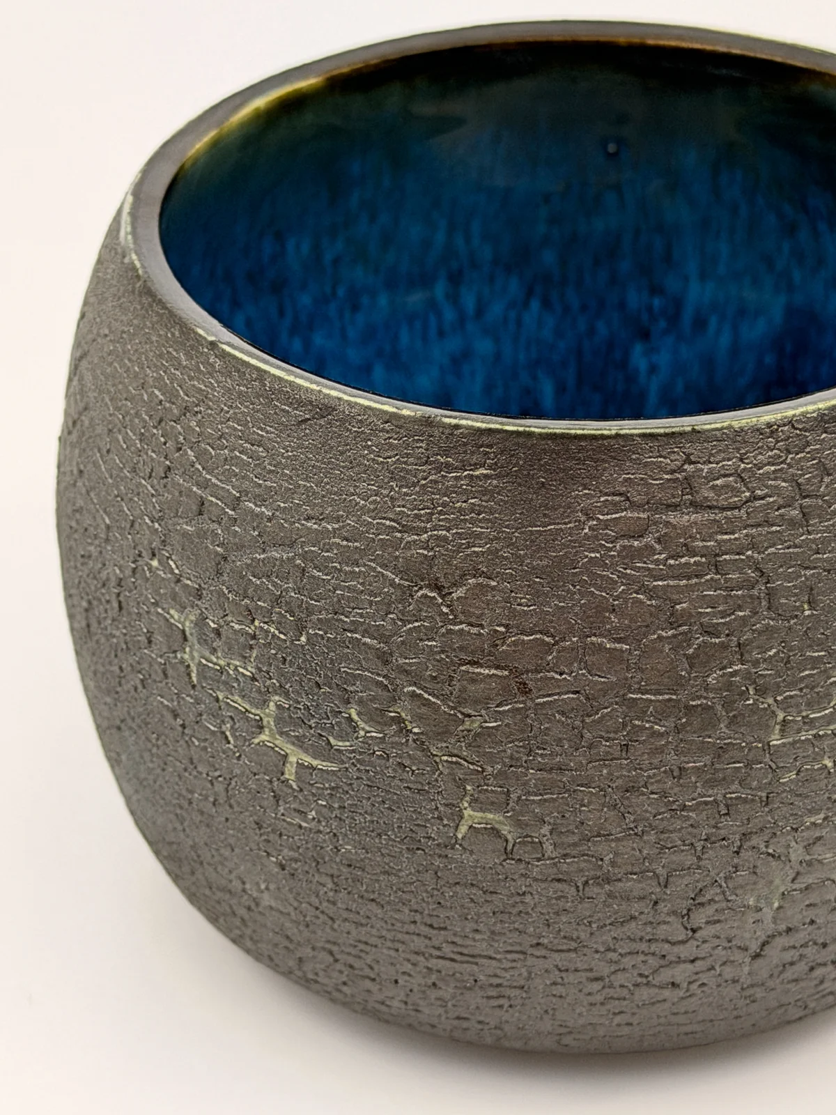 mtvessell_pottery_graphite_3-1
