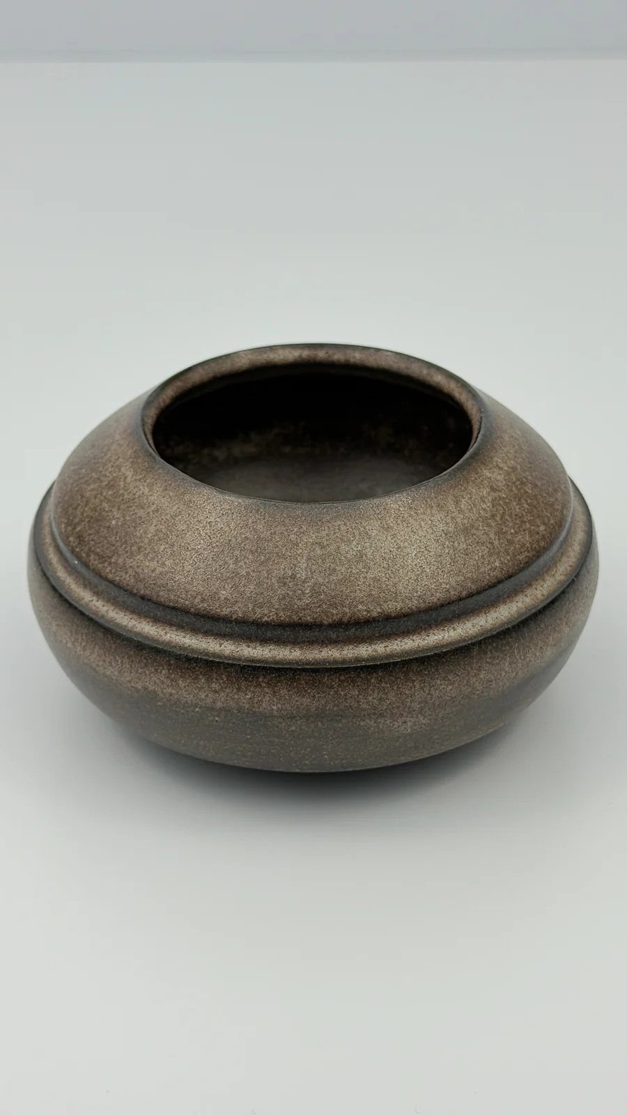 mtvessell_pottery_graphite_6-6