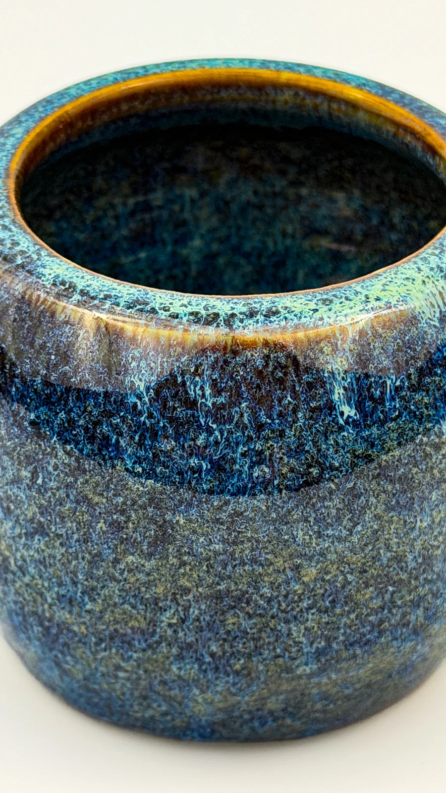 mtvessell_pottery_lagoon_1-2 mtvessell_pottery_lagoon_1-2