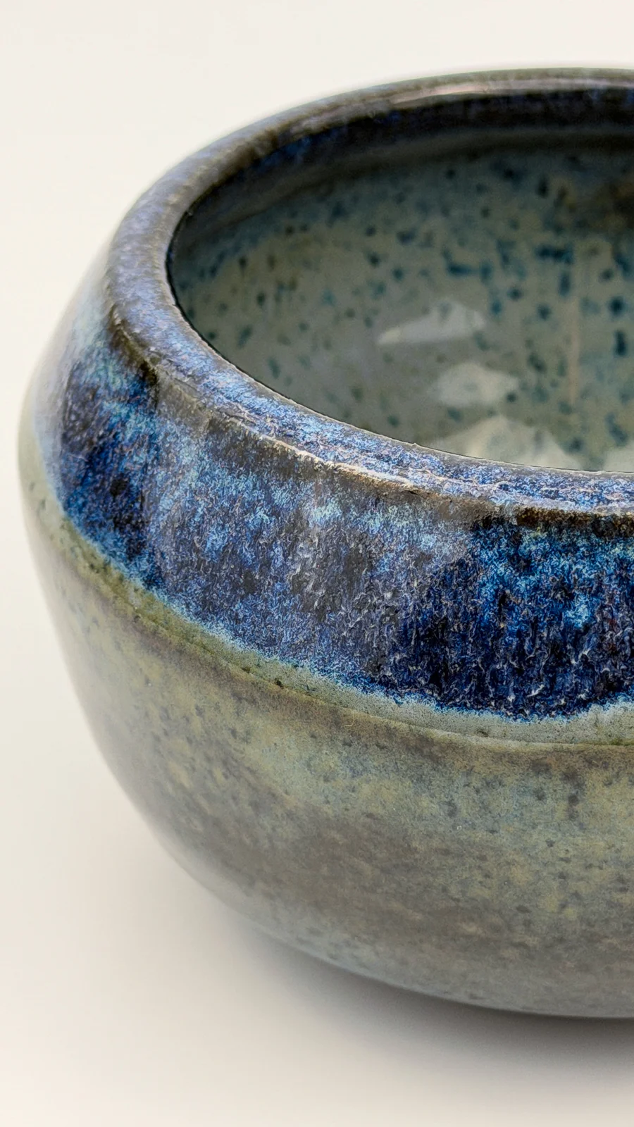 mtvessell_pottery_lagoon_7-1 mtvessell_pottery_lagoon_7-1