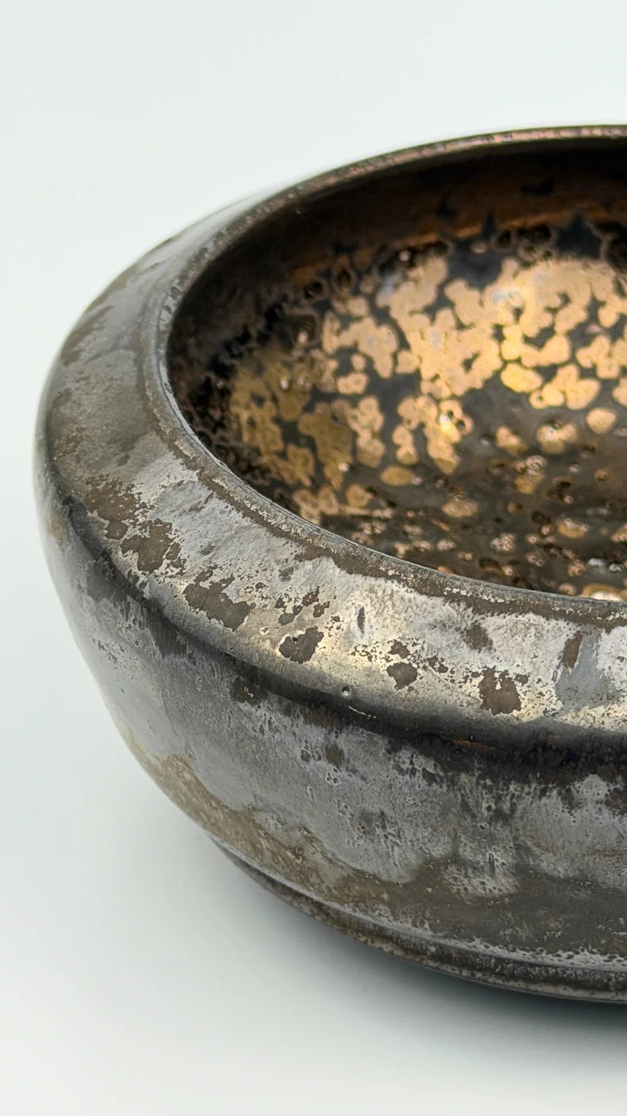 mtvessell_pottery_metallic_3-5 mtvessell_pottery_metallic_3-5