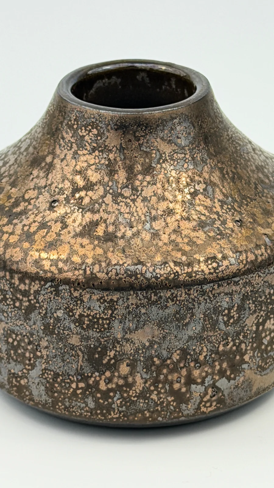 mtvessell_pottery_metallic_4-2 mtvessell_pottery_metallic_4-2