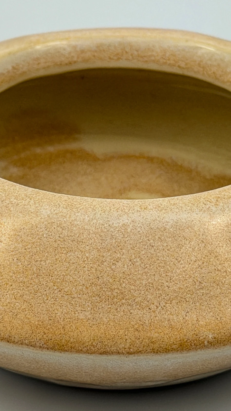 mtvessell_pottery_ochre_3-2 mtvessell_pottery_ochre_3-2