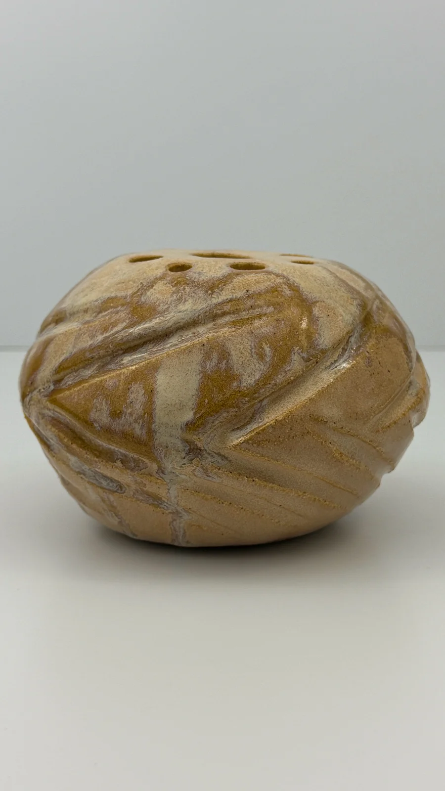 mtvessell_pottery_ochre_6-1 mtvessell_pottery_ochre_6-1